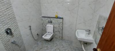 Bathroom Image of 1880 Sq.ft 3 BHK Duplex for rent in NM London Villas Apartment, Bhawrasla Indore for Rs. 20000
