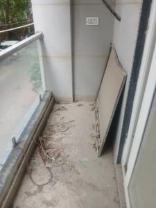 Balcony Image of 800 Sq.ft 2 BHK Builder Floor for sale in Paschim Vihar New Delhi for Rs. 14000000