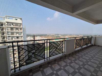 Balcony Image of 1530 Sq.ft 3 BHK Apartment / Flat for sale in Central Park Aqua Front Towers, Sector 33 Sohna for Rs. 35200000