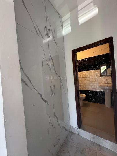 Canal Road Bedroom 1