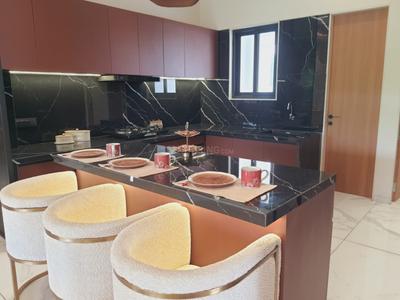 Kitchen Image of 2700 Sq.ft 4 BHK Apartment / Flat for sale in New Alkapuri Vadodara for Rs. 18500000
