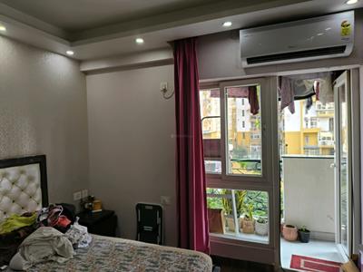 Bedroom Image of 1400 Sq.ft 3 BHK Apartment / Flat for sale in Express Greens Phase 2, Vaishali Ghaziabad for Rs. 19000000
