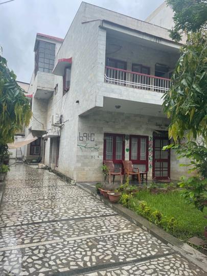 E-7, Arera Colony Main Image 1