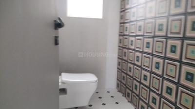 Bathroom Image of 920 Sq.ft 2 BHK Apartment / Flat for sale in Thane West Thane for Rs. 13000000