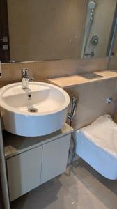 Image of 747 Sq.ft 2 BHK Apartment / Flat for sale in Hiranandani Highland A B C D And E Wing, Powai, Mumbai for Rs. 31500000