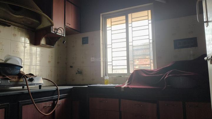 Flora Apartment Main Image 1