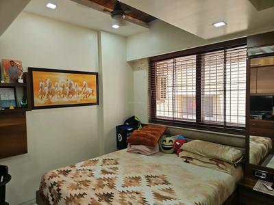 Bedroom Image of 2500 Sq.ft 3 BHK Apartment / Flat for sale in National Kamal Kunj, Matunga East Mumbai for Rs. 80000000