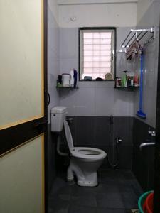 Common Bathroom Image of 1000 Sq.ft 2 BHK Independent House for sale in Lohegaon Pune for Rs. 8000000