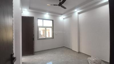 Bedroom Image of 1000 Sq.ft 3 BHK Builder Floor for sale in Mayur Vihar Phase 1 New Delhi for Rs. 8000000