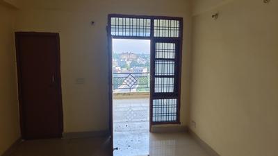 Bedroom Image of 1600 Sq.ft 3 BHK Apartment / Flat for rent in Shri Balaji Om Sai Apartment, Triveni Nagar Lucknow for Rs. 20000