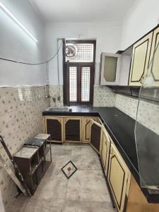 Kitchen Image of 900 Sq.ft 2 BHK Builder Floor for rent in Ramesh Nagar New Delhi for Rs. 24000