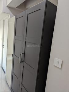 Bedroom Image of 850 Sq.ft 2 BHK Apartment / Flat for rent in Rustomjee Azziano, Thane West Thane for Rs. 50000