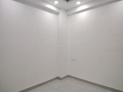 Bedroom Image of 1200 Sq.ft 3 BHK Apartment / Flat for sale in Mehrauli New Delhi for Rs. 7500000