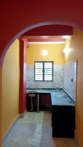Kitchen Image of 300 Sq.ft 1 BHK Apartment / Flat for rent in South Dum Dum Kolkata for Rs. 6500