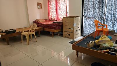 Living Room Image of 1000 Sq.ft 2 BHK Apartment / Flat for sale in Darshanam Avenue, Sayajiganj Vadodara for Rs. 3000000