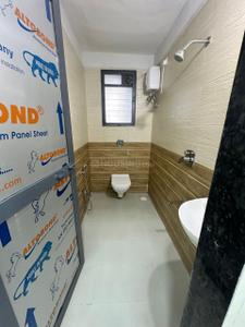 Bathroom Image of 840 Sq.ft 2 BHK Apartment / Flat for rent in Mulund East Mumbai for Rs. 45000