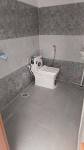 Bathroom Image of 450 Sq.ft 1.5 BHK Builder Floor for rent in Sector 110 Gurgaon for Rs. 12000
