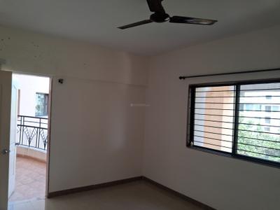 Bedroom Image of 1500 Sq.ft 2 BHK Apartment / Flat for rent in Magarpatta Jasminium, Magarpatta City Pune for Rs. 42000