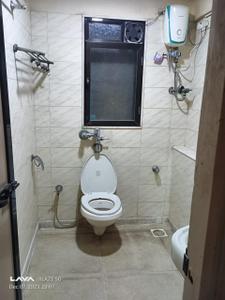 Bathroom Image of 1654 Sq.ft 3.5 BHK Apartment / Flat for sale in Andheri West Mumbai for Rs. 45000000
