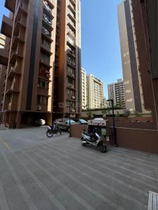 Image of 1290 Sq.ft 2.5 BHK Apartment / Flat for rent in Ganesh Malabar County III, Chharodi, Ahmedabad for Rs. 45000