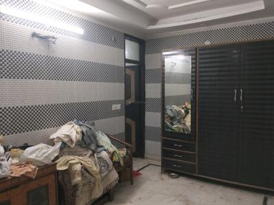 Bedroom Image of 720 Sq.ft 2 BHK Builder Floor for sale in Mukherjee Nagar New Delhi for Rs. 8000000