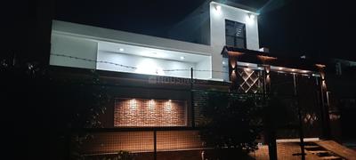 Bathroom Image of 1800 Sq.ft 2 BHK Independent House for sale in Shahganj Agra for Rs. 16500000