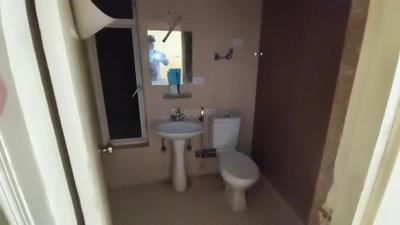 Bathroom Image of 579 Sq.ft 1 RK Apartment / Flat for rent in Habitech Panchtatva Phase 1, Noida Extension Greater Noida for Rs. 16987