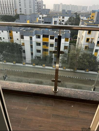 New Town Action Area 1, New Town Balcony 1