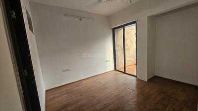 Bedroom Image of 1405 Sq.ft 3 BHK Apartment / Flat for sale in Lodha Lakeshore Greens, Palava Phase 2 Thane for Rs. 6800000