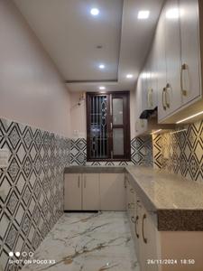 Kitchen Image of 900 Sq.ft 3 BHK Builder Floor for rent in Dwarka Mor New Delhi for Rs. 25000