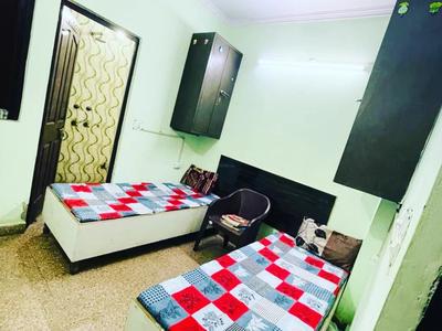 Bedroom Image of Aaru P.G. in Mukherjee Nagar, New Delhi