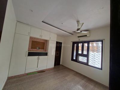 Bedroom Image of 1800 Sq.ft 3 BHK Builder Floor for rent in Tagore Garden Extension New Delhi for Rs. 75000