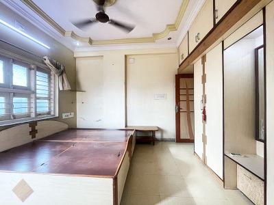 Kitchen Image of 1890 Sq.ft 3 BHK Apartment / Flat for sale in Maninagar Ahmedabad for Rs. 9000000