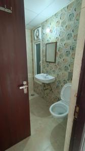 Image of 1010 Sq.ft 2 BHK Apartment / Flat for rent in Supertech The Romano, Sector 118, Noida for Rs. 20000