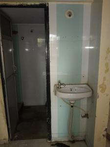Bathroom Image of 1200 Sq.ft 3.5 BHK Apartment / Flat for rent in Badlapur West Badlapur for Rs. 18000