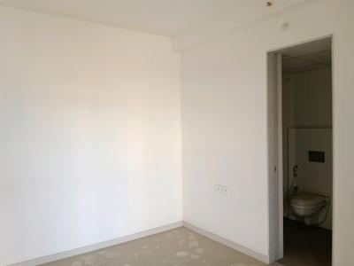 Bedroom Image of 980 Sq.ft 2 BHK Apartment / Flat for sale in Kalpataru Paramount, Thane West Thane for Rs. 15000000