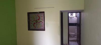 Bedroom Image of 360 Sq.ft 1 BHK Builder Floor for sale in Shalimar Bagh New Delhi for Rs. 4500000