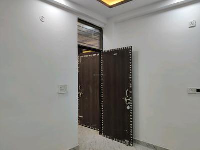 Bedroom Image of 1100 Sq.ft 3 BHK Apartment / Flat for sale in Govindpuram Ghaziabad for Rs. 4200000