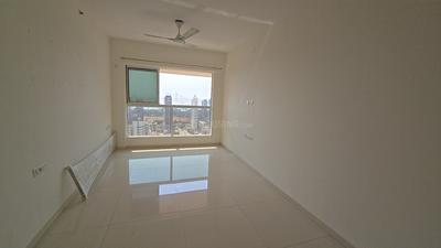 Living Room Image of 781 Sq.ft 2 BHK Apartment / Flat for sale in Wadhwa Pristine, Matunga West Mumbai for Rs. 47500000