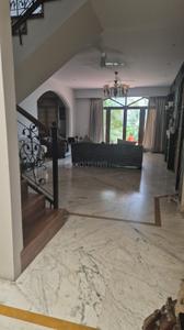 Image of 5500 Sq.ft 3 BHK Apartment / Flat for rent in Lavelle Road, Bengaluru for Rs. 400000