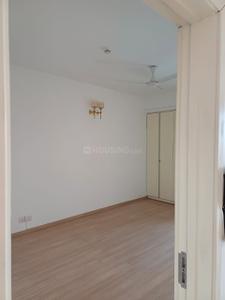 Bedroom Image of 2700 Sq.ft 4 BHK Apartment / Flat for sale in DLF Park Place, Sector 54 Gurgaon for Rs. 102500000
