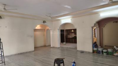 Living Room Image of 3500 Sq.ft 3 BHK Independent House for rent in Madakkulam Madurai for Rs. 55000
