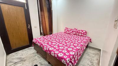 Bedroom Image of 750 Sq.ft 2 BHK Builder Floor for sale in Mayur Vihar Phase 1 New Delhi for Rs. 5500000