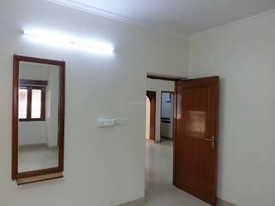 Bedroom Image of 2200 Sq.ft 3 BHK Apartment / Flat for rent in Vasant Kunj New Delhi for Rs. 95000
