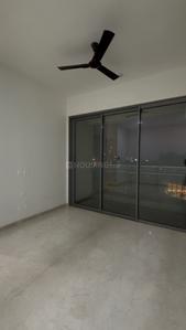 Hall Image of 1300 Sq.ft 3 BHK Apartment / Flat for rent in Piramal Mahalaxmi, Worli Mumbai for Rs. 230000
