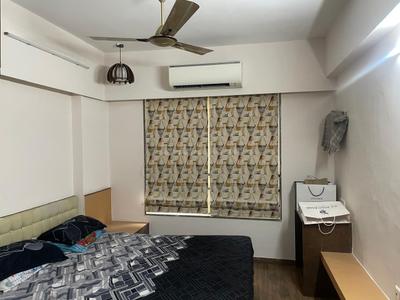 Bedroom Image of 2070 Sq.ft 3 BHK Apartment / Flat for sale in Dev Solitaire, Prahlad Nagar Ahmedabad for Rs. 16500000