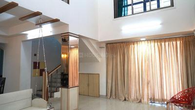 Living Room Image of 2000 Sq.ft 4 BHK Apartment / Flat for sale in Thane West Thane for Rs. 40000000