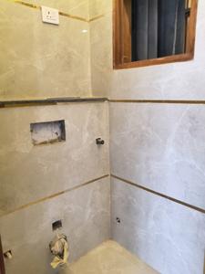 Common Bathroom Image of 553 Sq.ft 2 BHK Apartment / Flat for sale in Pareena Laxmi Apartments, Gopalpur Gurgaon for Rs. 4600000