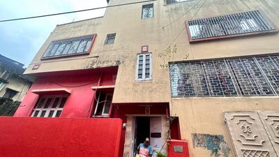 Building Image of 1200 Sq.ft 4 BHK Independent House for rent in Gupta House, South Dum Dum Kolkata for Rs. 100000