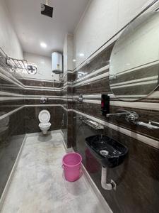 Bathroom Image of 450 Sq.ft 1 BHK Independent House for rent in Shalimar Bagh New Delhi for Rs. 23000